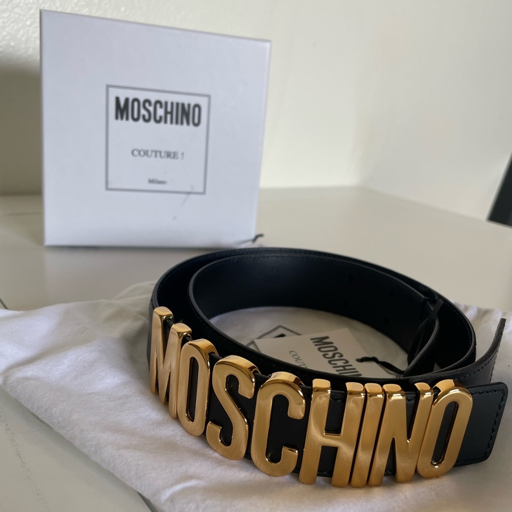 Moschino Belt size 40 SALE!!!